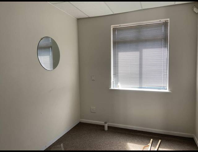 211M² OFFICE FOR SALE IN WESTLAKE